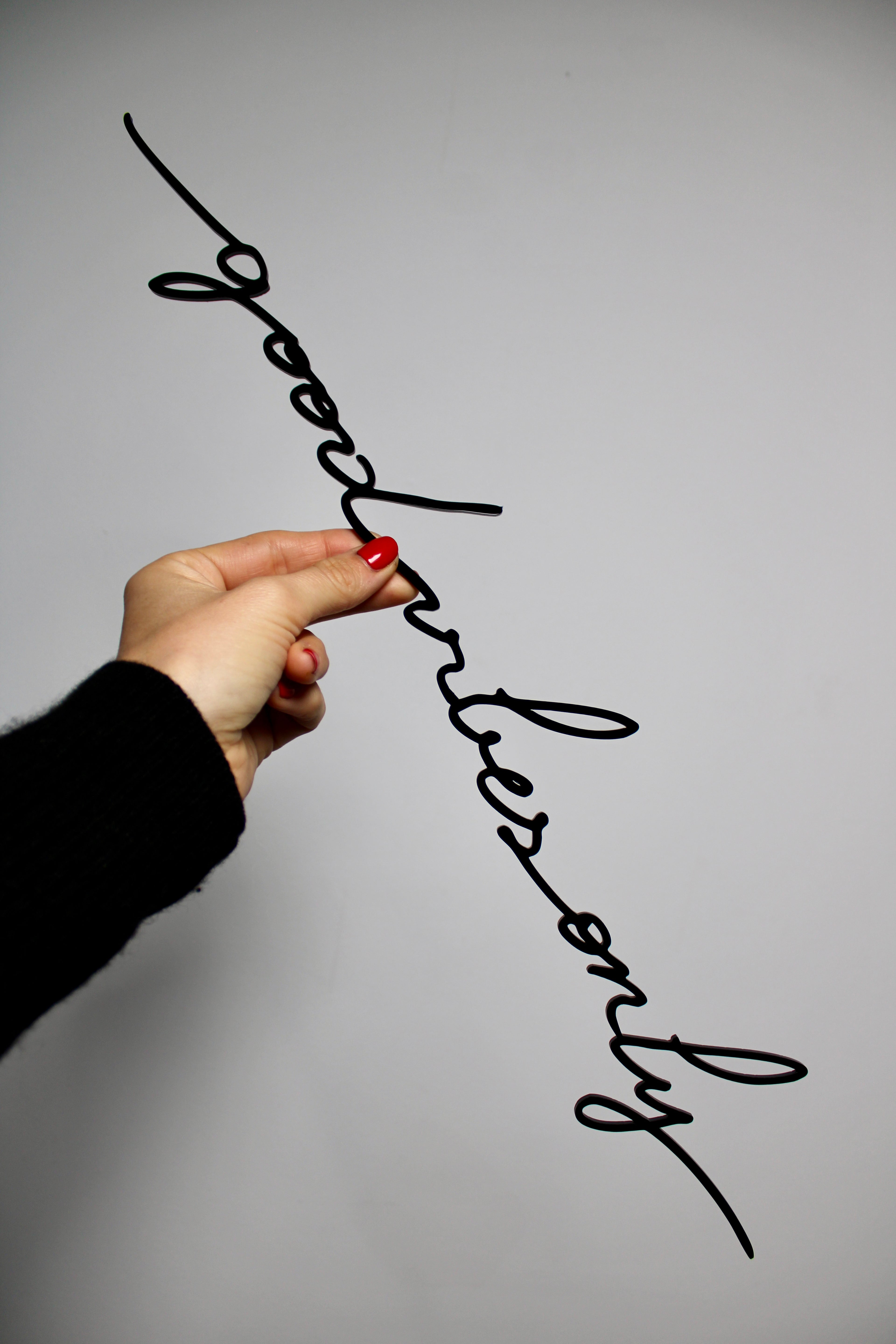 Good vibes only (noir)